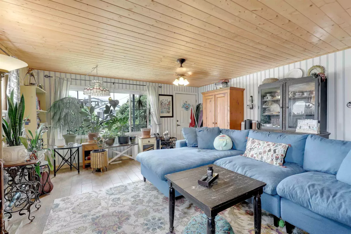 Family Room Photo of 12774 114b Avenue, Surrey, BC