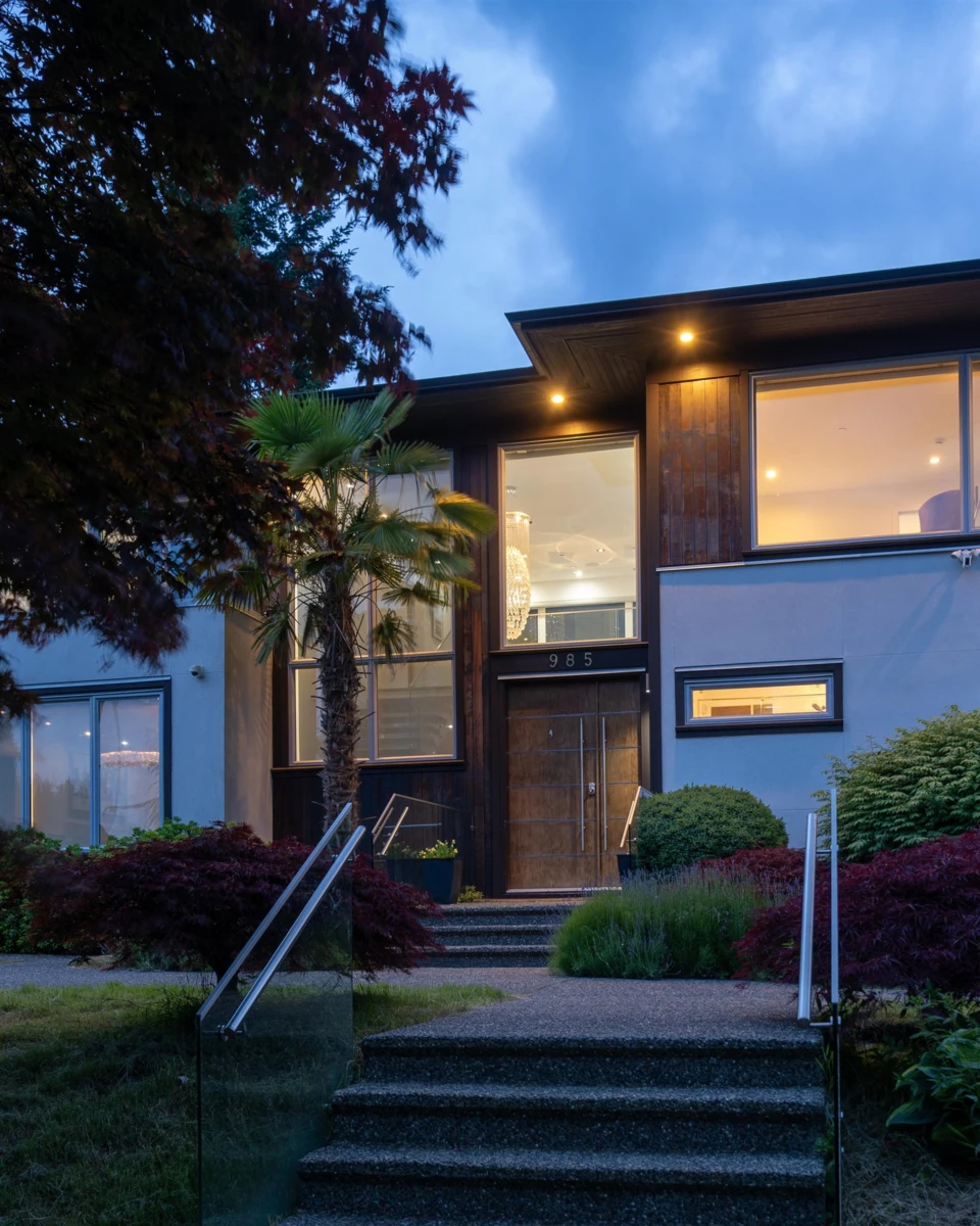 Exterior Rear Photo of 985 Eyremount Drive, West Vancouver, BC