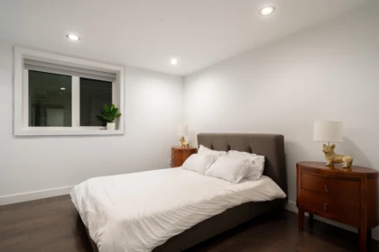 Aerial View of 985 Eyremount Drive, West Vancouver, BC