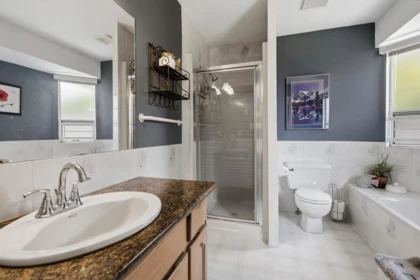 Entry Foyer Photo of 6088 187 Street, Surrey, BC