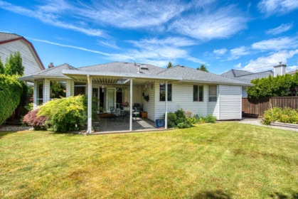 Swimming Pool Photo of 6088 187 Street, Surrey, BC