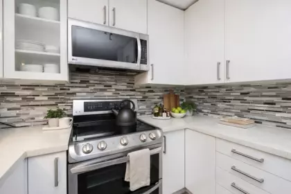 Kitchen Photo of 104 1441 Blackwood Street, White Rock, BC