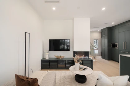 2 8508 East Boulevard, Vancouver, BC, Vancouver — Half Duplex for sale