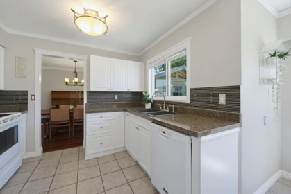 Breakfast Nook Photo of 5494 50 Avenue, Delta, BC