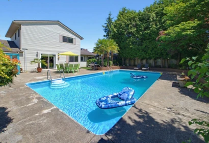 Garden / Landscaping Photo of 5494 50 Avenue, Delta, BC