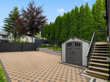 Front Yard Photo of 514 W 28th Street, North Vancouver, BC