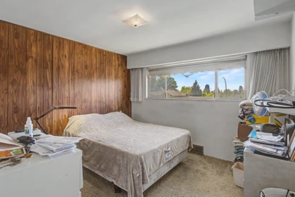 Walk-In Closet Photo of 4843 Venables Street, Burnaby, BC
