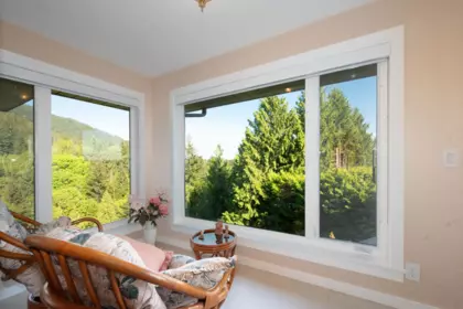 Breakfast Nook Photo of 4228 Rockridge Crescent, West Vancouver, BC