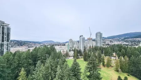 Office / Den Photo of 2204 3096 Windsor Gate, Coquitlam, BC
