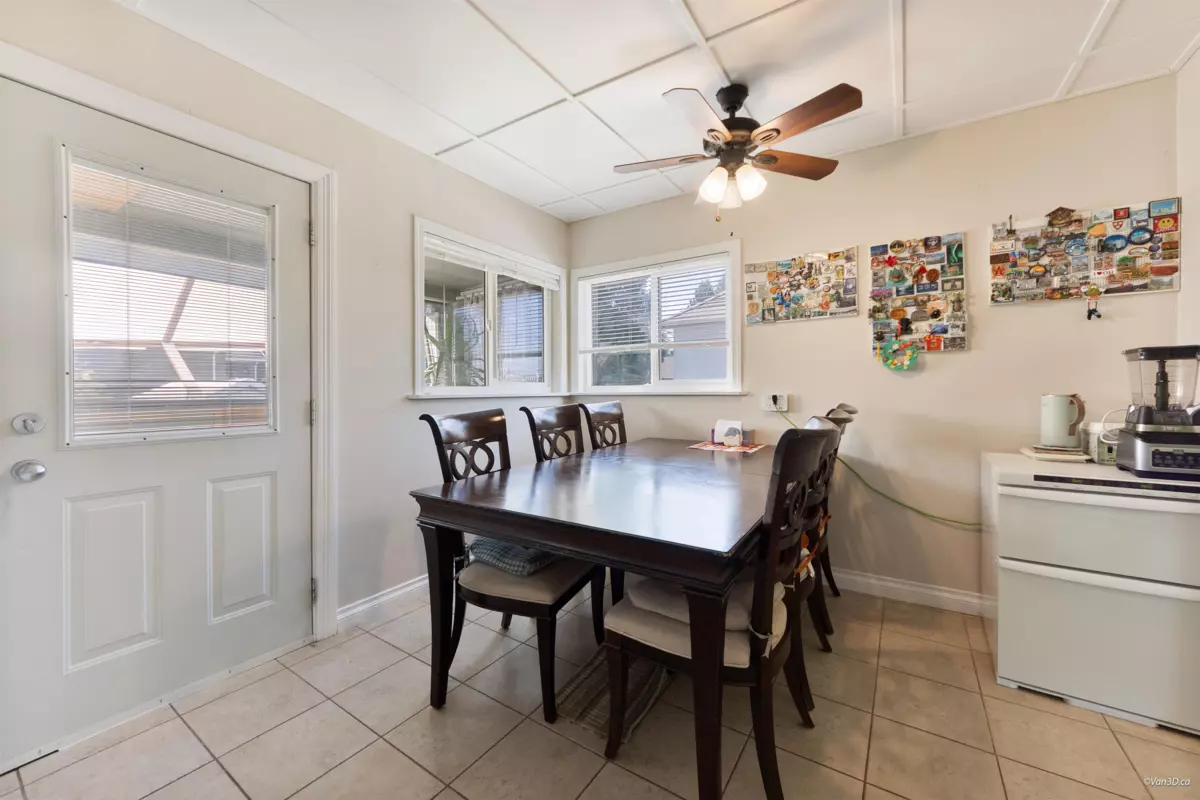 Dining Area Photo of 539 Schoolhouse Street, Coquitlam, BC