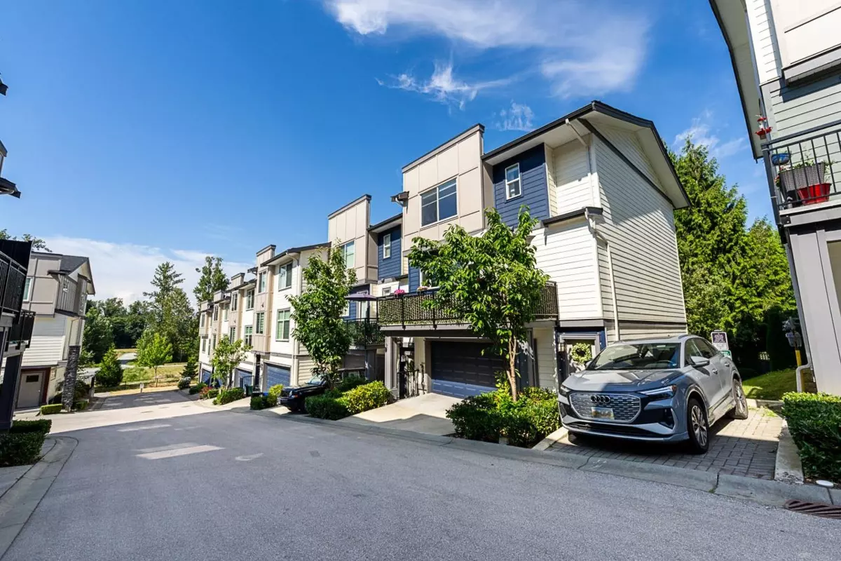 Family Room Photo of 57 15665 Mountain View Drive, Surrey, BC