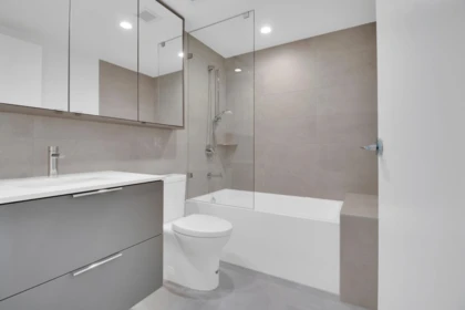 Walk-In Closet Photo of 3405 2135 Springer Avenue, Burnaby, BC