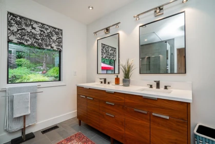Basement Recreation Room Photo of 550 Yale Road, Port Moody, BC