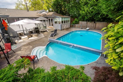 Garden / Landscaping Photo of 550 Yale Road, Port Moody, BC