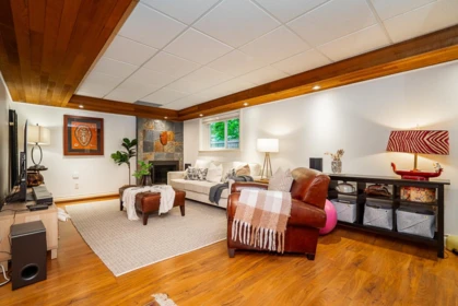 Staircase Photo of 550 Yale Road, Port Moody, BC
