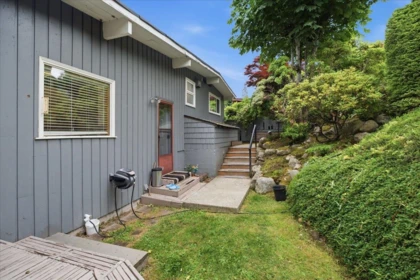 Hot Tub / Spa Photo of 2206 Pinecrest Avenue, Coquitlam, BC