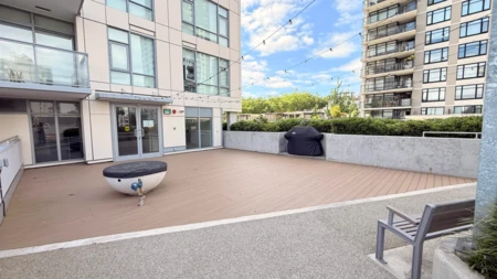 Outdoor Deck Photo of 1001 618 Carnarvon Street, New Westminster, BC