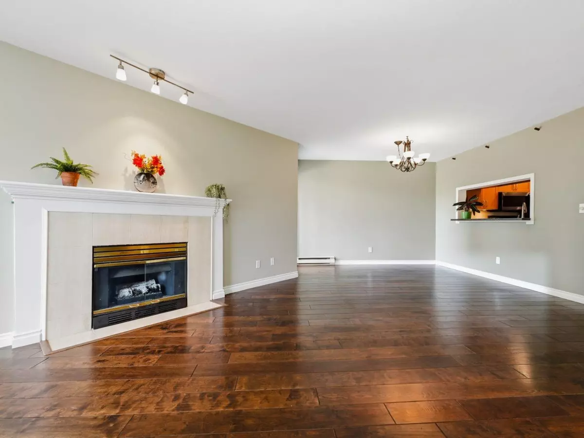 Dining Area Photo of 117 7437 Moffatt Road, Richmond, BC