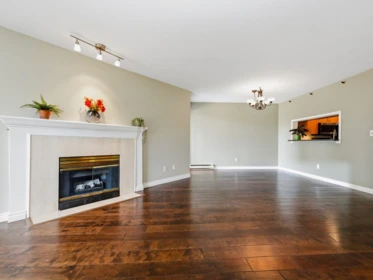 117 7437 Moffatt Road, Richmond, BC, Richmond — Apartment/Condo for sale