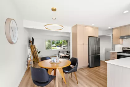 Breakfast Nook Photo of 9175 Holmes Street, Burnaby, BC
