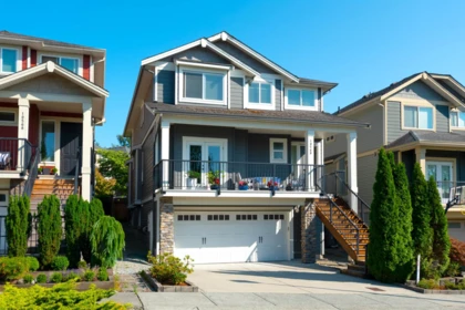 10560 Robertson Street, Maple Ridge, BC, Maple Ridge — Single Family Residence for sale