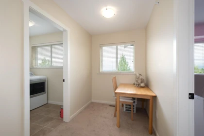 Hot Tub / Spa Photo of 10560 Robertson Street, Maple Ridge, BC