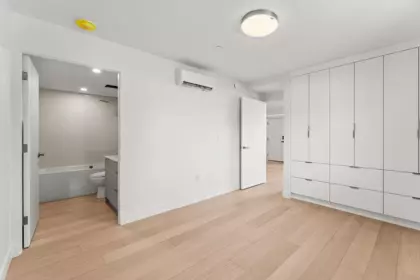 Mudroom Photo of 4516 Heather Street, Vancouver, BC