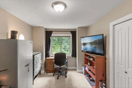 Entry Foyer Photo of 49 6887 Sheffield Way, Chilliwack, BC