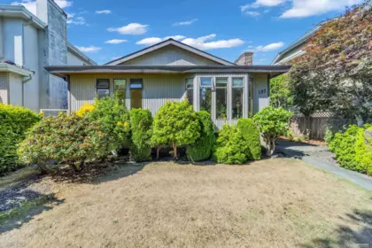 137 W Woodstock Avenue, Vancouver, BC, Vancouver — Single Family Residence for sale