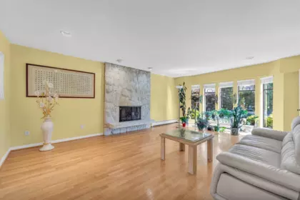 137 W Woodstock Avenue, Vancouver, BC, Vancouver — Single Family Residence for sale