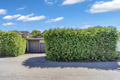 Hot Tub / Spa Photo of 137 W Woodstock Avenue, Vancouver, BC