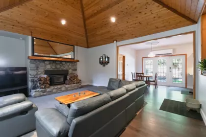 Kitchen Photo of 6979 Sechelt Inlet Road, Sechelt, BC