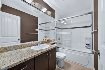 Mudroom Photo of 25 7393 Turnill Street, Richmond, BC