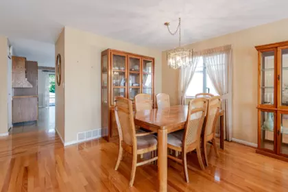 Breakfast Nook Photo of 434 Alouette Drive, Coquitlam, BC