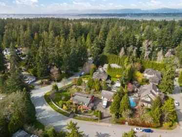 13201 23a Avenue, Surrey, BC, Surrey — Single Family Residence for sale