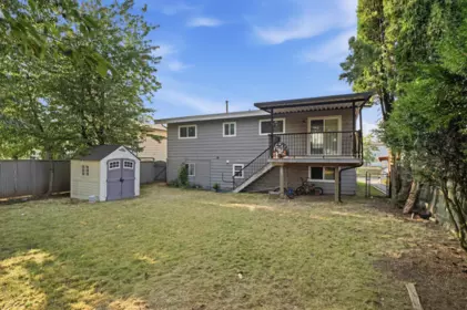 Garden / Landscaping Photo of 32082 Austin Avenue, Abbotsford, BC