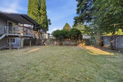 Hot Tub / Spa Photo of 32082 Austin Avenue, Abbotsford, BC