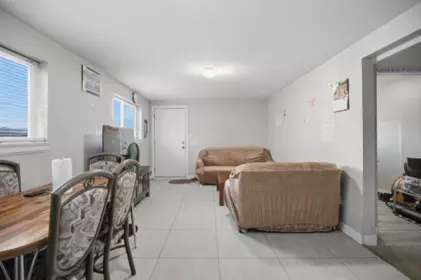 Mudroom Photo of 32082 Austin Avenue, Abbotsford, BC