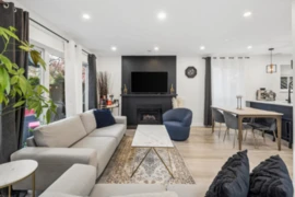 7 848 W 16th Street, North Vancouver, BC