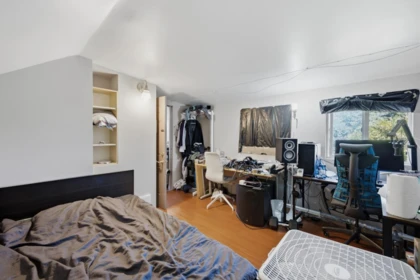 Laundry Room Photo of 55 W King Edward Avenue, Vancouver, BC