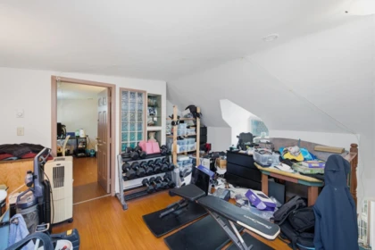 Loft / Bonus Room Photo of 55 W King Edward Avenue, Vancouver, BC