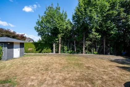 Garden / Landscaping Photo of 5758 W Kettle Crescent, Surrey, BC