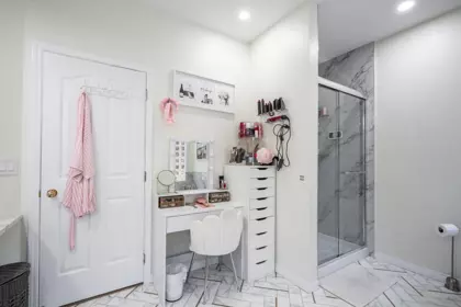 Mudroom Photo of 5758 W Kettle Crescent, Surrey, BC
