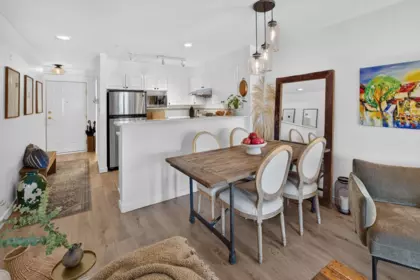 Kitchen Photo of 309 760 Kingsway, Vancouver, BC