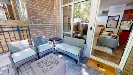 Entry Foyer Photo of 357 E 11th Avenue, Vancouver, BC