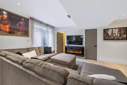 Basement Recreation Room Photo of 2247 Windsor Street, Abbotsford, BC