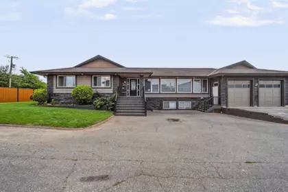 2247 Windsor Street, Abbotsford, BC, Abbotsford — Single Family Residence for sale