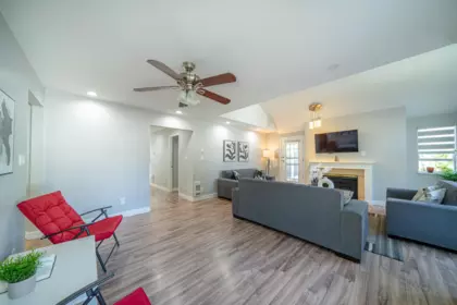 Hallway Photo of 101 14154 103 Avenue, Surrey, BC