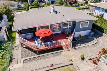 Family Room Photo of 1119 Hammond Avenue, Coquitlam, BC
