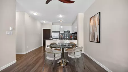 Dining Area Photo of 515 2665 Mountain Highway, North Vancouver, BC